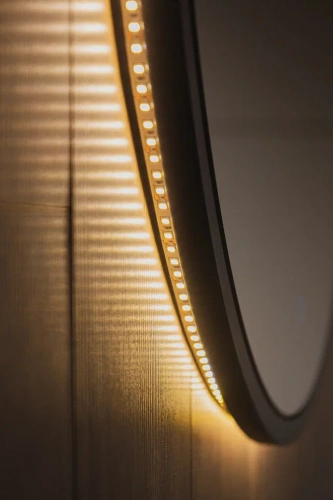 картинка Зеркало SHINE 80х80 см, метал. рама, графит, беск. сенсор, LED-подсветка, диммер магазин Tovar-RF.ru являющийся официальным дистрибьютором в России фото 2 картинка Зеркало SHINE 80х80 см, метал. рама, графит, беск. сенсор, LED-подсветка, диммер от магазина Tovar-RF.ru фото 2