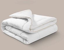 картинка Одеяло VEROSSA 935716 Hotel Line Одеяло 140/205 Royal от магазина Tovar-RF.ru