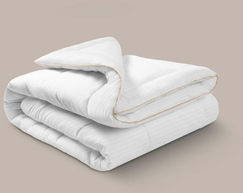 картинка Одеяло VEROSSA 935716 Hotel Line Одеяло 140/205 Royal от магазина Tovar-RF.ru