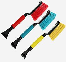 картинка щетка для снега black&blue вв1004 cо скребком поролоновая ручка, цветная (42см) 39907 от магазина Tovar-RF.ru